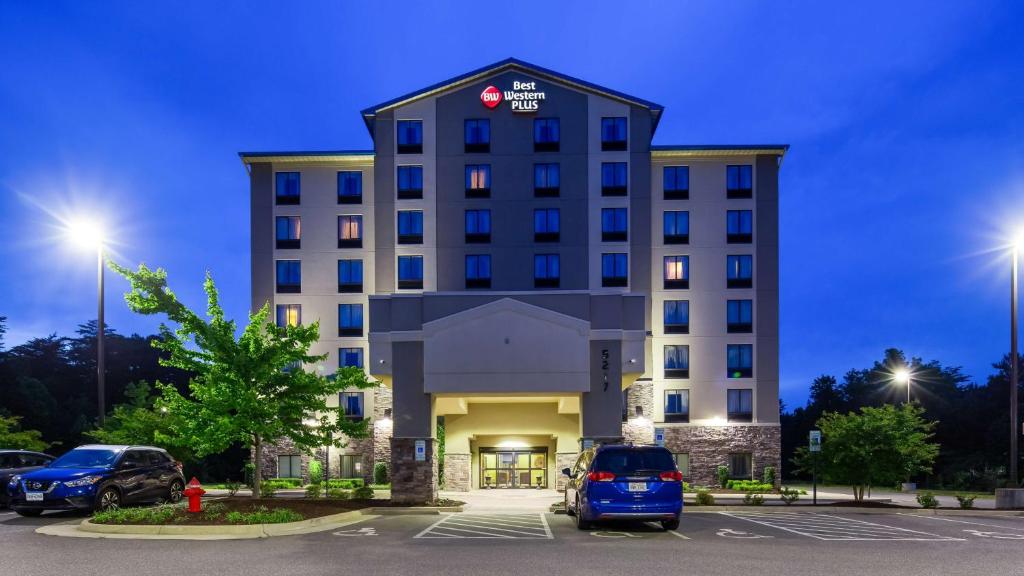 Best Western Plus Thornburg Inn & Suites Main image 1